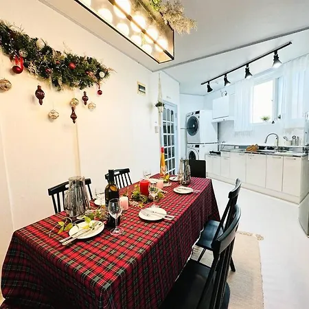 Stay Rock 樂 2 Room 3 Beds 3 Min From Ewha Univ Stn 首爾 外观 照片