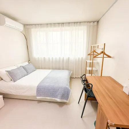 Stay Rock 樂 2 Room 3 Beds 3 Min From Ewha Univ Stn 首爾 外观 照片