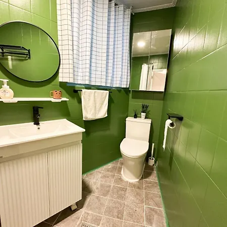 Stay Rock 樂 2 Room 3 Beds 3 Min From Ewha Univ Stn 首爾 外观 照片